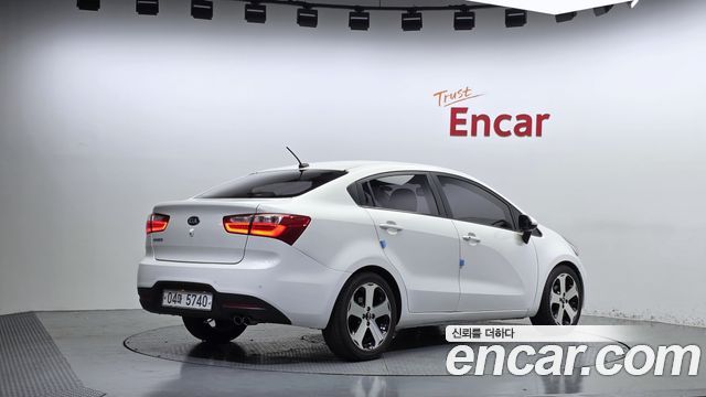 Kia pride 2014 — photo 2