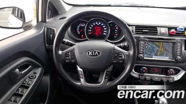 Kia pride 2014 — photo 19