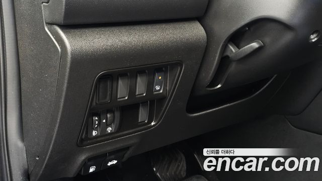Renault Korea QM6 2023 — photo 22