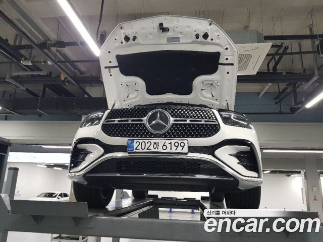 Mercedes-Benz GLE-Class 2026 — photo 1