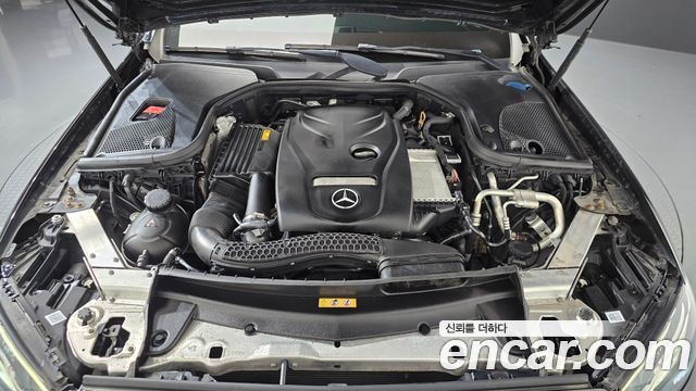 Mercedes-Benz E-Class 2020 — photo 6