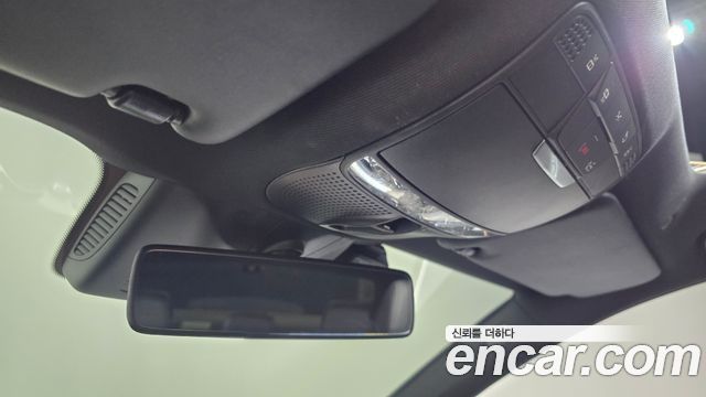 Mercedes-Benz E-Class 2020 — photo 20