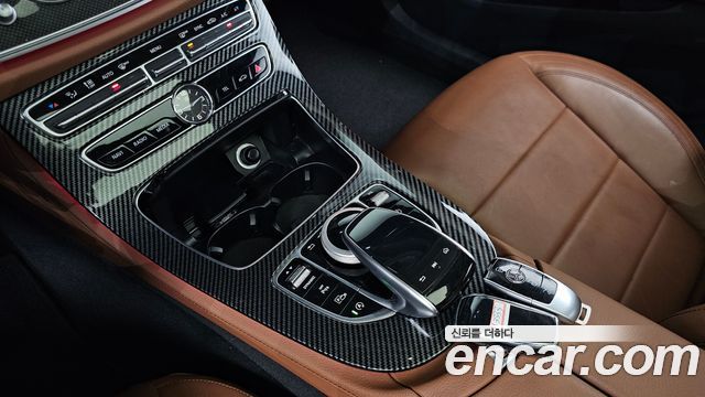 Mercedes-Benz E-Class 2017 — photo 22