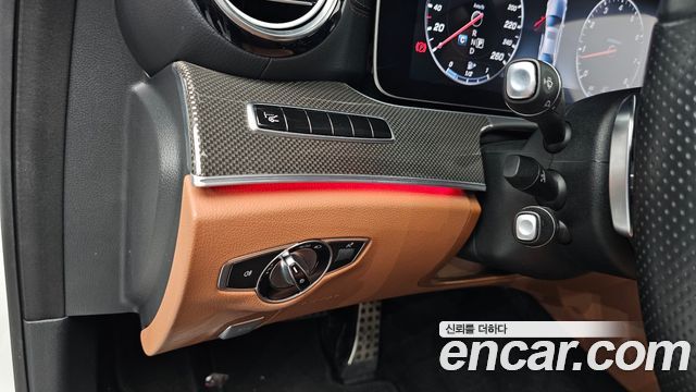 Mercedes-Benz E-Class 2017 — photo 30