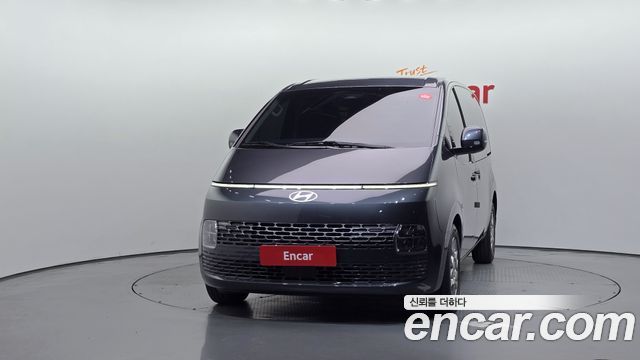 Hyundai Staria 2025 — photo 3