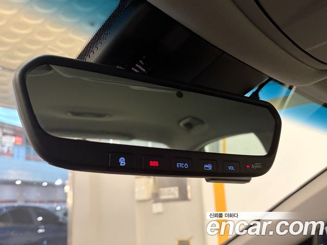 Genesis G80 2018 — photo 15