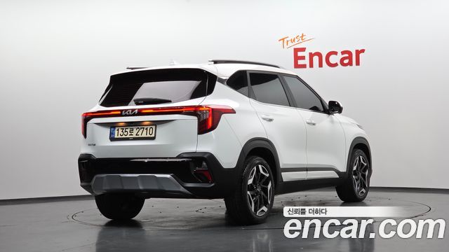 Kia Seltos 2023 — photo 2