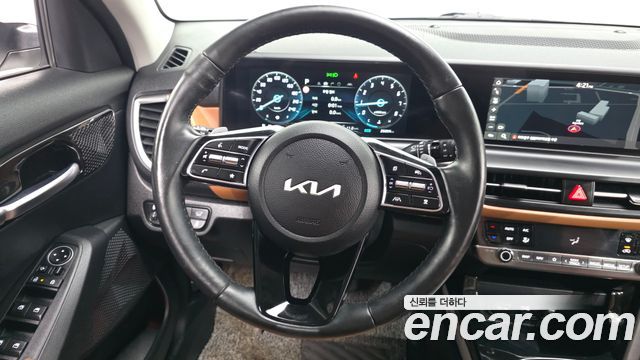 Kia Seltos 2023 — photo 13