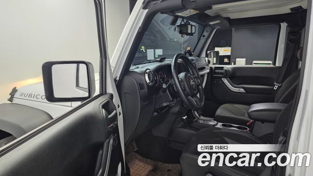 Jeep Wrangler 2017 — photo 10