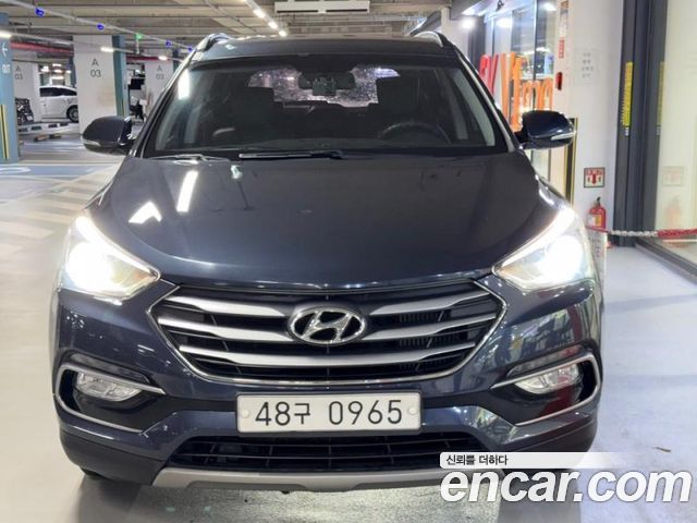Hyundai Santafe 2016 — photo 1