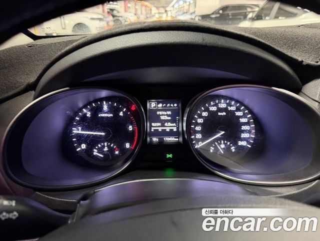 Hyundai Santafe 2016 — photo 9