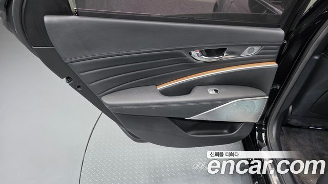 Kia K9 2022 — photo 15