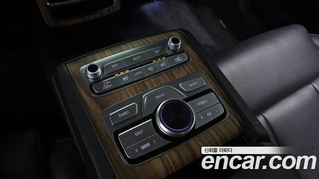 Kia K9 2022 — photo 31