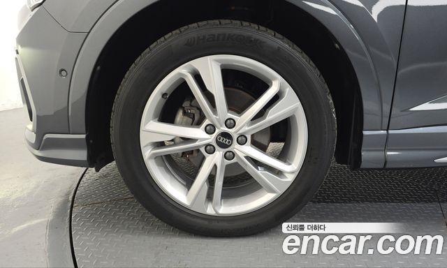Audi Q3 2023 — photo 5