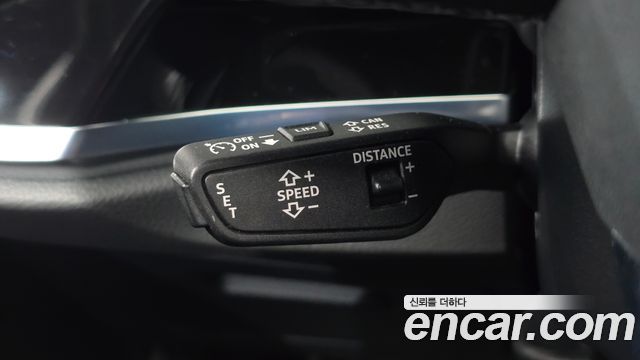 Audi Q3 2023 — photo 18