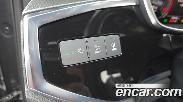 Audi Q3 2023 — photo 27