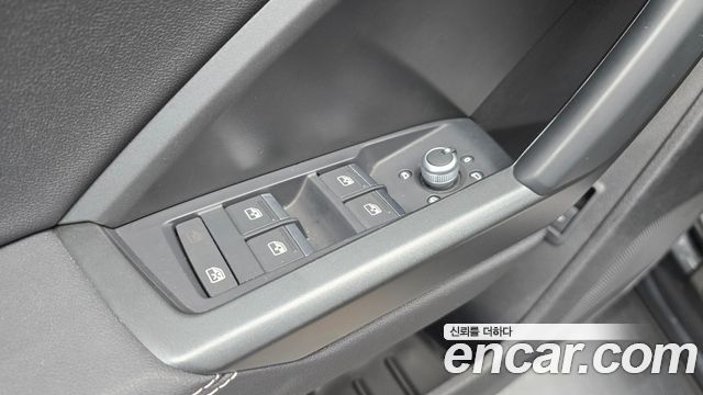 Audi Q3 2023 — photo 29
