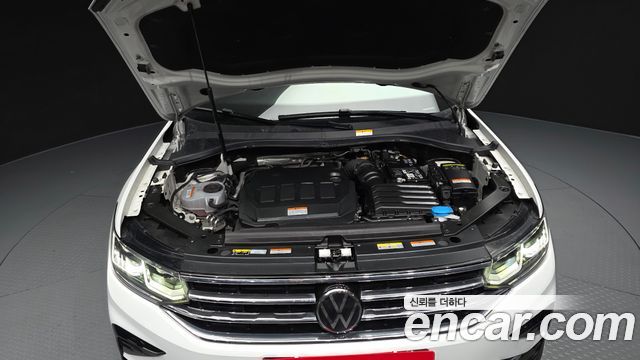 Volkswagen Tiguan 2024 — photo 6