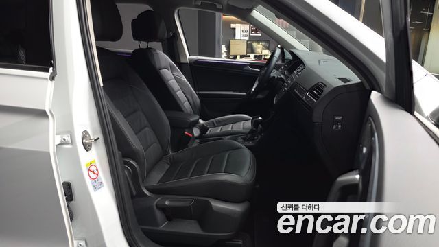 Volkswagen Tiguan 2024 — photo 11