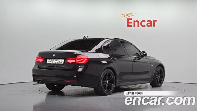 BMW 3-Series 2018 — photo 2