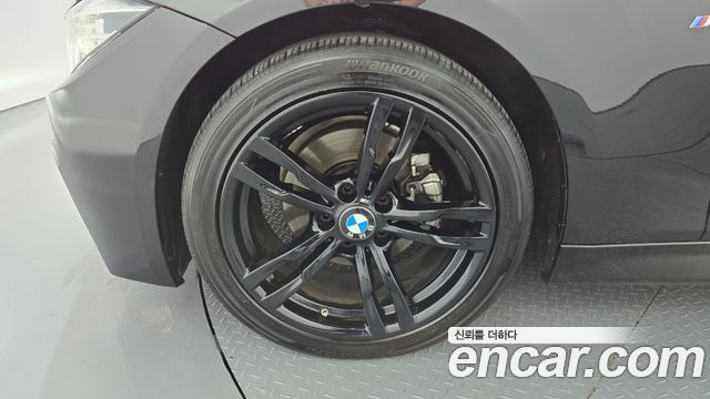 BMW 3-Series 2018 — photo 5