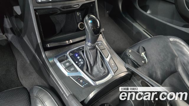 Hyundai Grandeur 2015 — photo 12