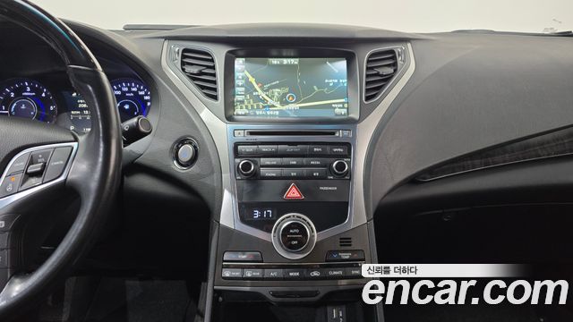 Hyundai Grandeur 2015 — photo 19