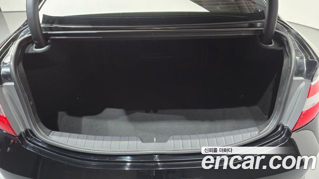 Hyundai Grandeur 2015 — photo 26