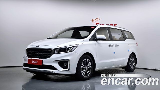 Kia Canival 2020 — photo 1