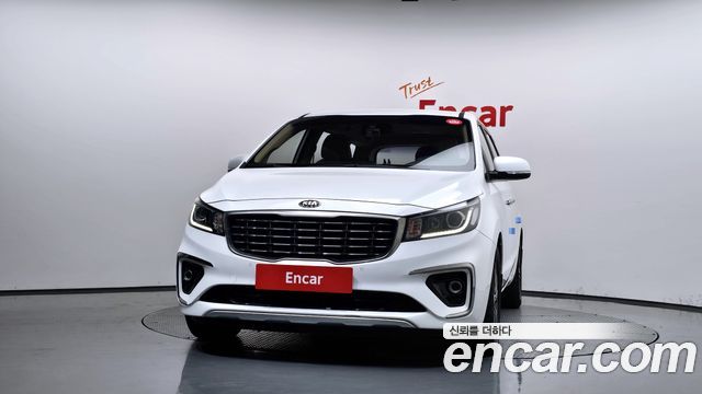 Kia Canival 2020 — photo 3