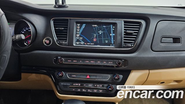 Kia Canival 2020 — photo 19