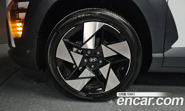 Hyundai Kona 2023 — photo 5