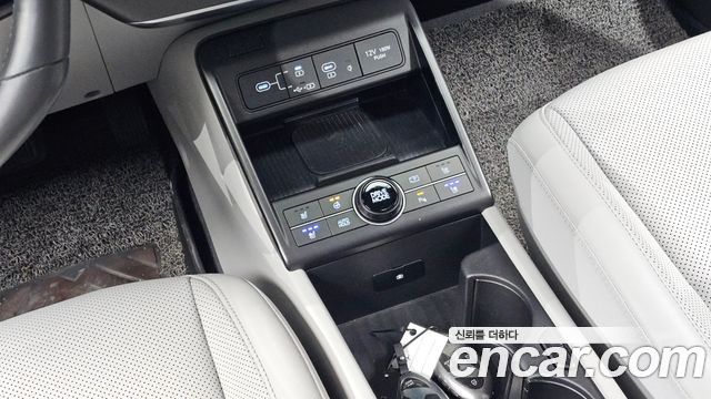 Hyundai Kona 2023 — photo 25