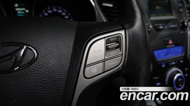 Hyundai Santafe 2015 — photo 32