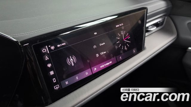 Audi Q5 2025 — photo 25