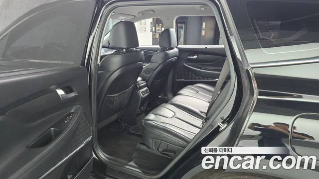 Hyundai Santafe 2021 — photo 11