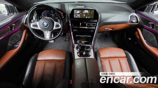 BMW 8-Series 2021 — photo 10