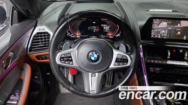 BMW 8-Series 2021 — photo 19