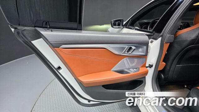 BMW 8-Series 2021 — photo 15