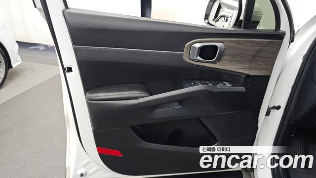 Kia Sorento 2023 — photo 14