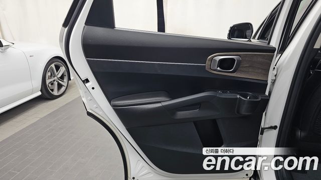 Kia Sorento 2023 — photo 15