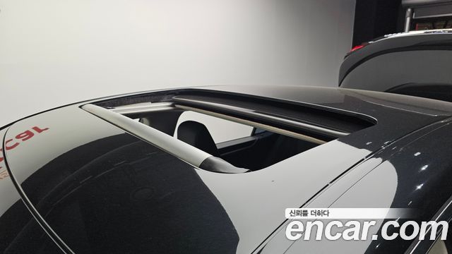 Lexus ES 2022 — photo 19