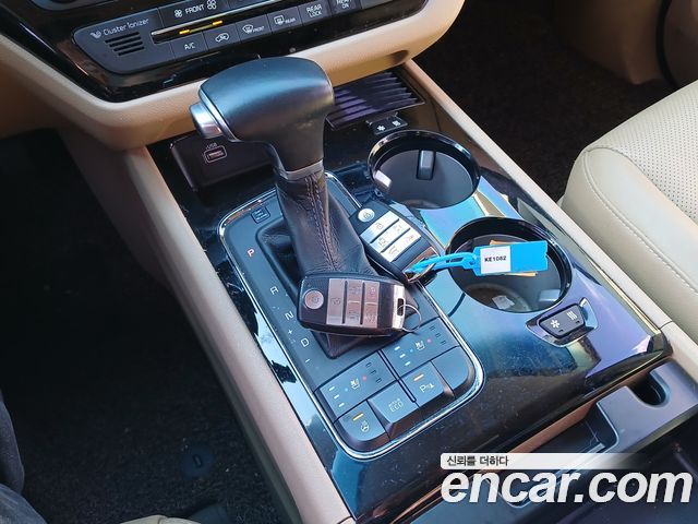 Kia Canival 2017 — photo 9