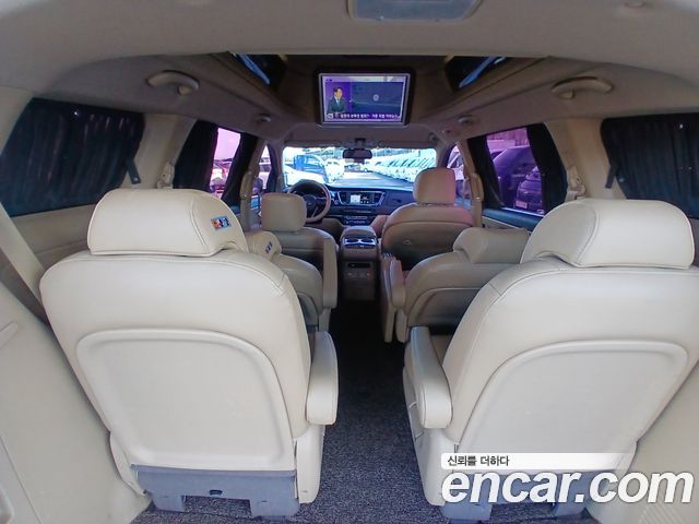 Kia Canival 2017 — photo 14