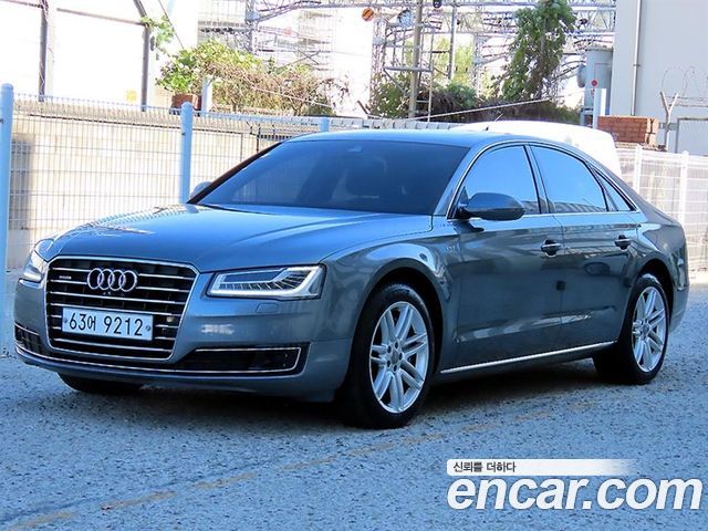 Audi A8 2015 — photo 2