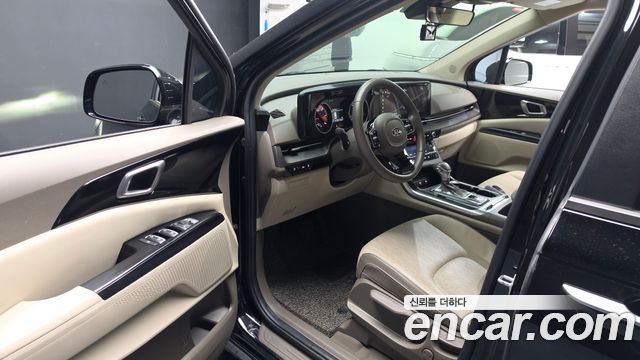 Kia Canival 2021 — photo 13