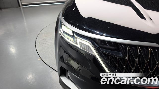 Kia Canival 2021 — photo 8