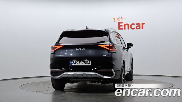 Kia Sportage 2023 — photo 4