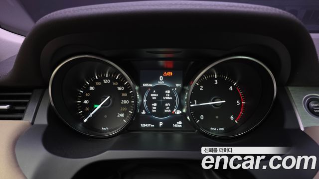 Land Rover Range Rover Evoque 2017 — photo 8