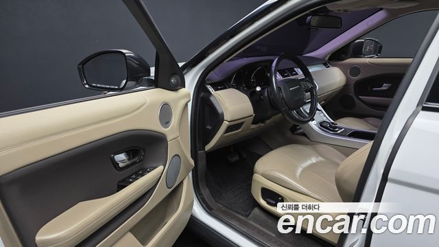 Land Rover Range Rover Evoque 2017 — photo 10